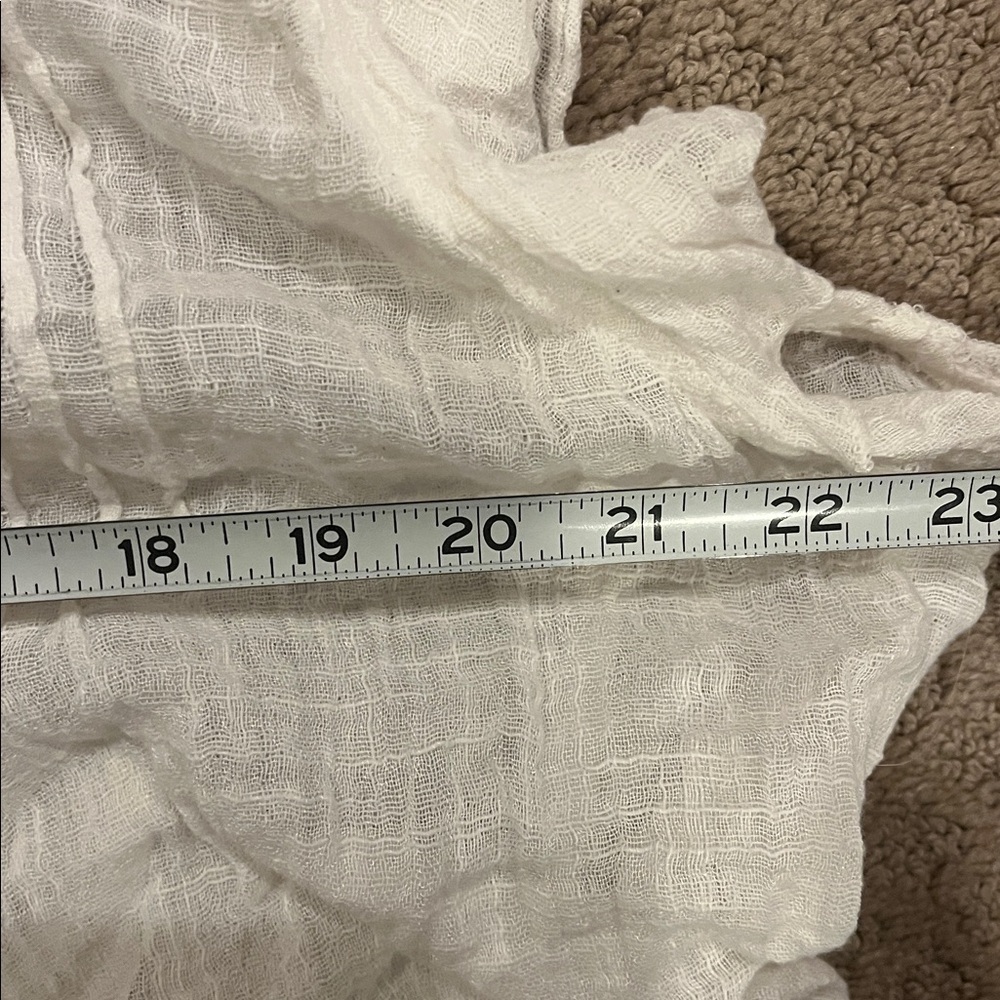 Free People M/L Women's White Ruffled Top - Picture 3 of 3
